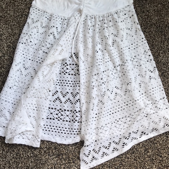 Robin Piccone Cover-Up, Faded/Stained - Picture 3 of 7